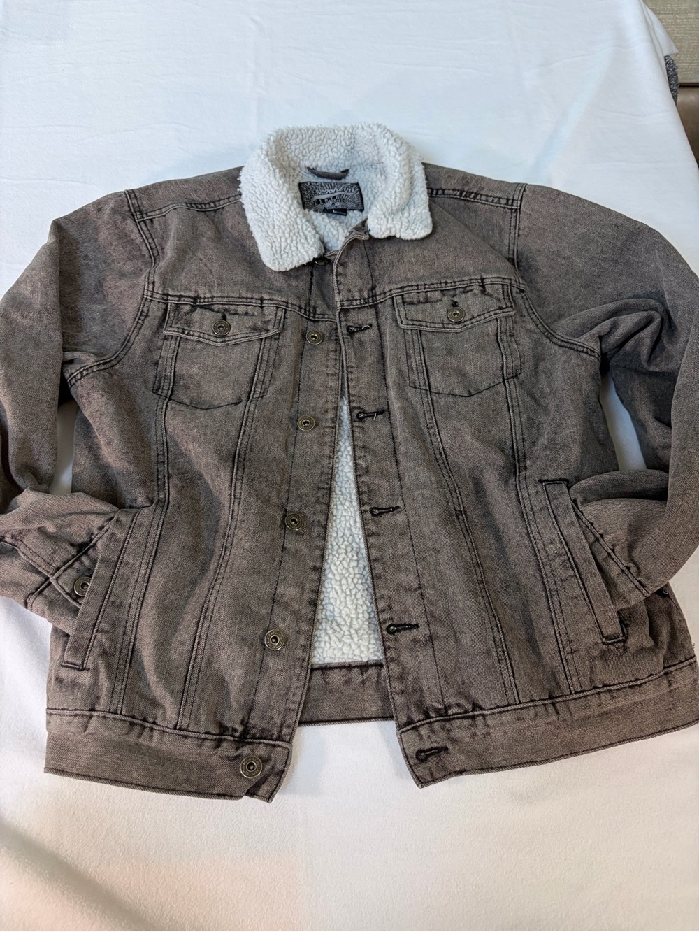 Sherpa-Lined Denim Jacket in Acid Washed Brown‎